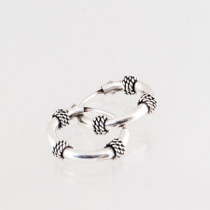 Stoere zilveren oorringetjes 2