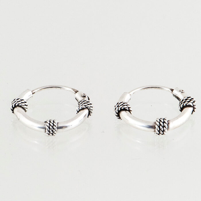 Stoere zilveren oorringetjes 3
