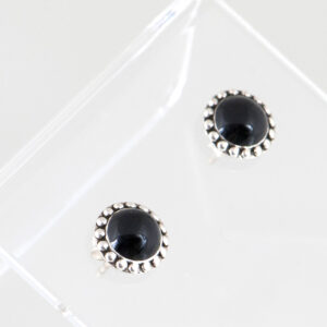 Zwarte onyx oorknoppen 2