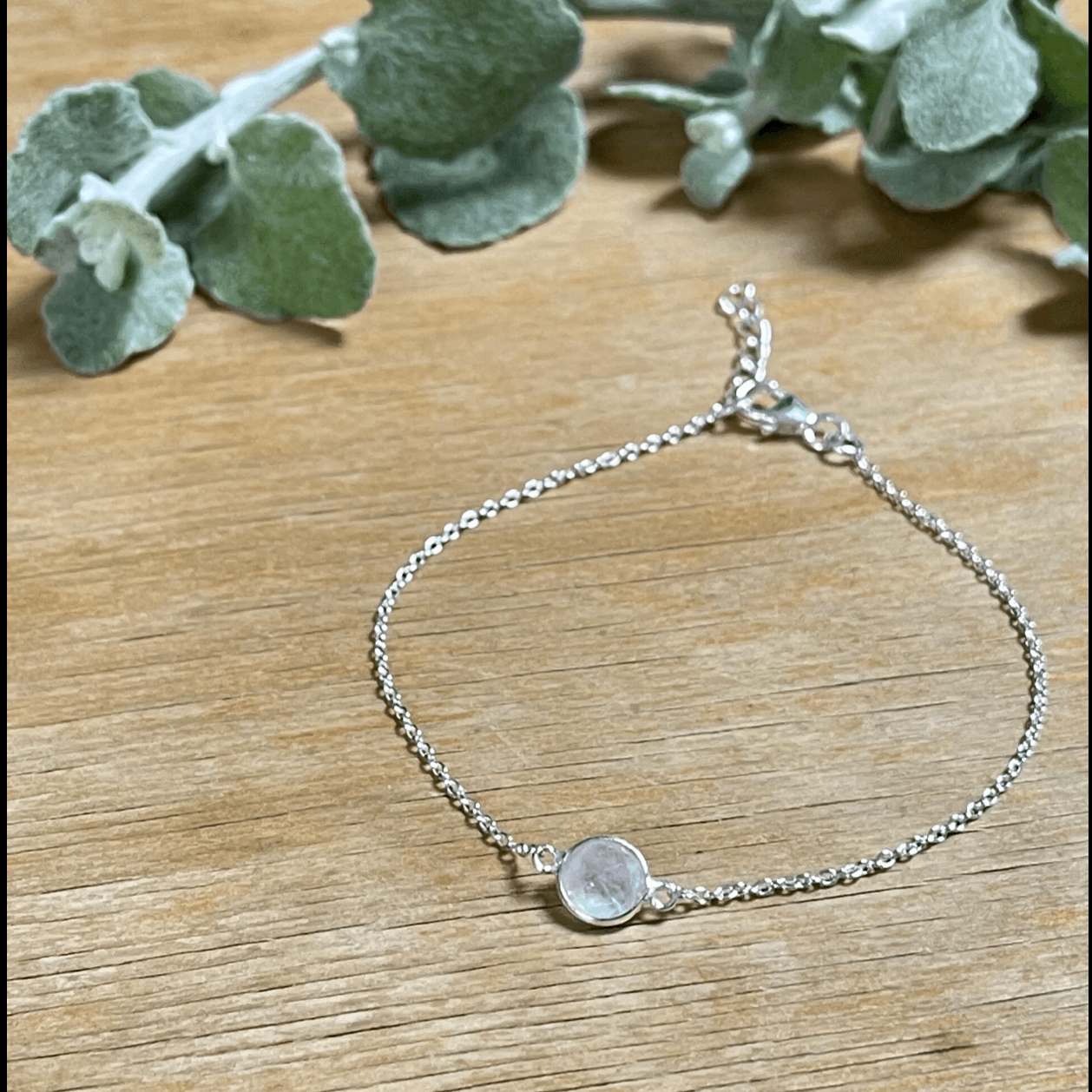 Zilveren armbandje maansteen