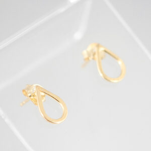 Oorstekers druppel goud op zilver 3