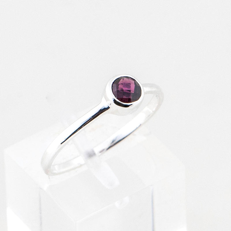 Granaat facet geslepen ring zilver 3