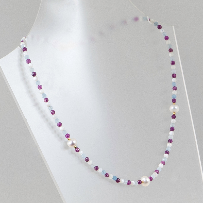 Multi colour ketting met goud 5