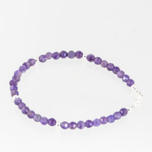 Amethist armband met zilveren kralen 1