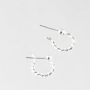 Mini oorringetjes zilver met kliksluiting 2