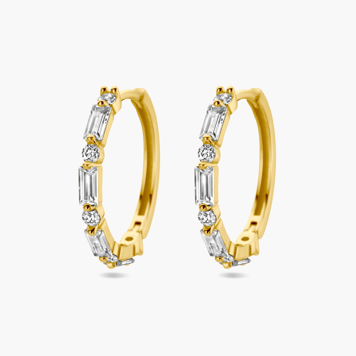 Verguld zilveren klapoorringen met zirkonia 18,5 x 2 mm
