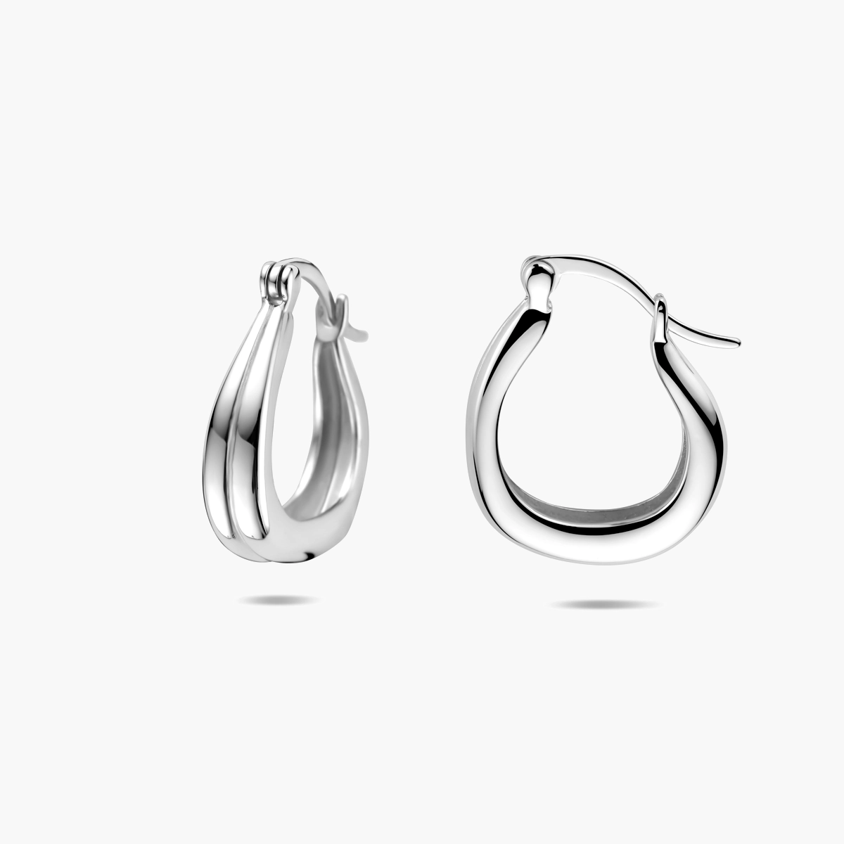 Kleine organic oorringen met hefboomsluiting - 925 gerhodineerd zilver - zijkant
